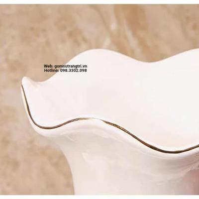 BÌNH HOA ĐẮP NỔI TRANG TRÍ PHÒNG KHÁCH